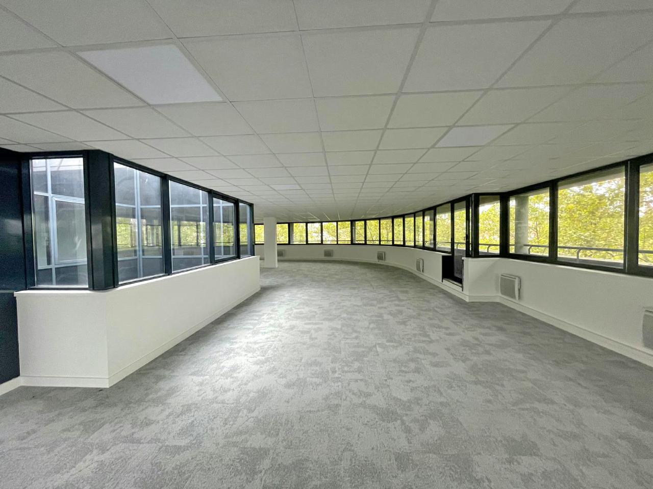 Bureau La Garenne-Colombes 1048m² Vente bureau La Garenne-Colombes Hauts-de-Seine OVBUR2308703 3